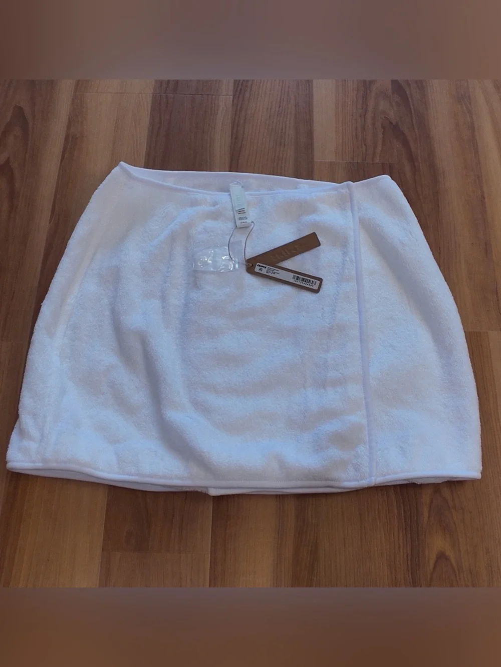 SKIMS Terry Cover Ups MINI WRAP SKIRT | Snow | M | NWT 🏷️